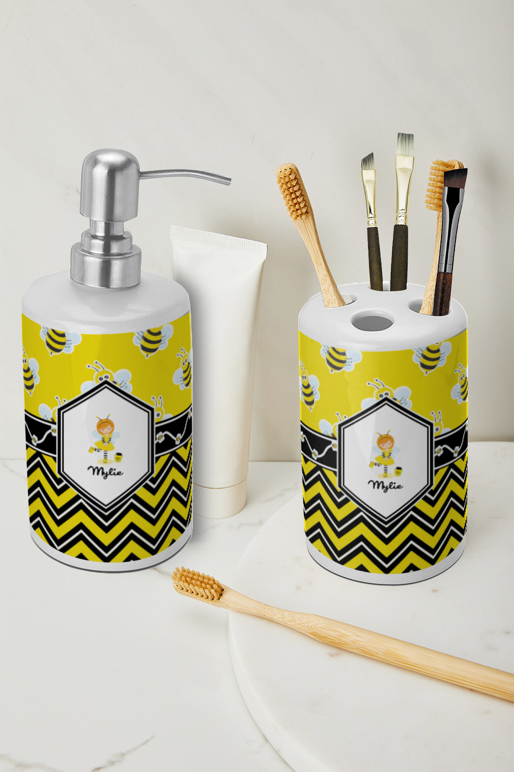 Buzzing Bee Design Custom Acrylic Bathroom Accessories Set