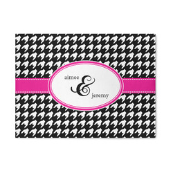 Houndstooth w/Pink Accent 5' x 7' Indoor Area Rug (Personalized)