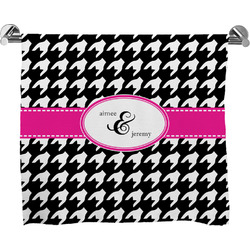 Houndstooth w/Pink Accent Bath Towel (Personalized)